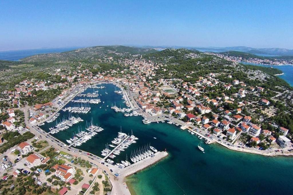Apartman Marita Jezera Esterno foto